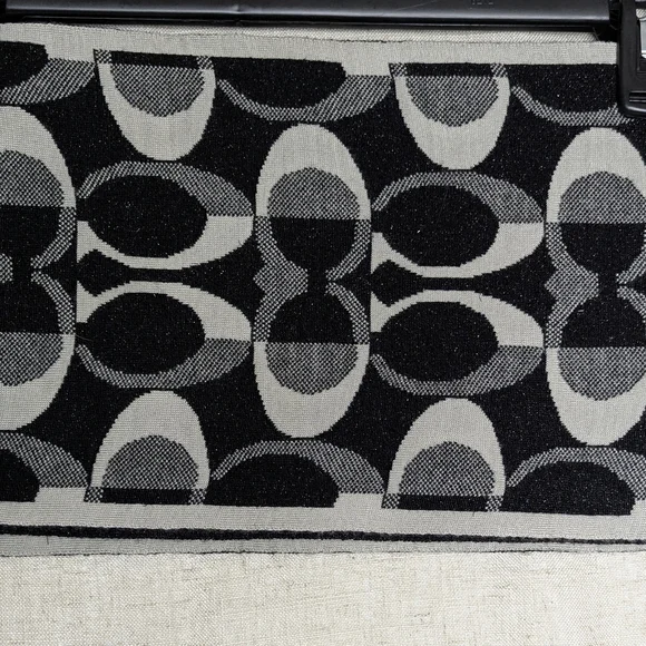 Coach Signature Black White Gray Wool Blend Knit Scarf Shawl - Picture 2 of 7